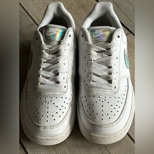 NIKE court low vision sneakers!